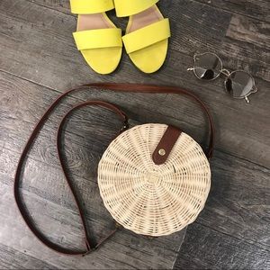 Round Straw Crossbody Bag🌻
